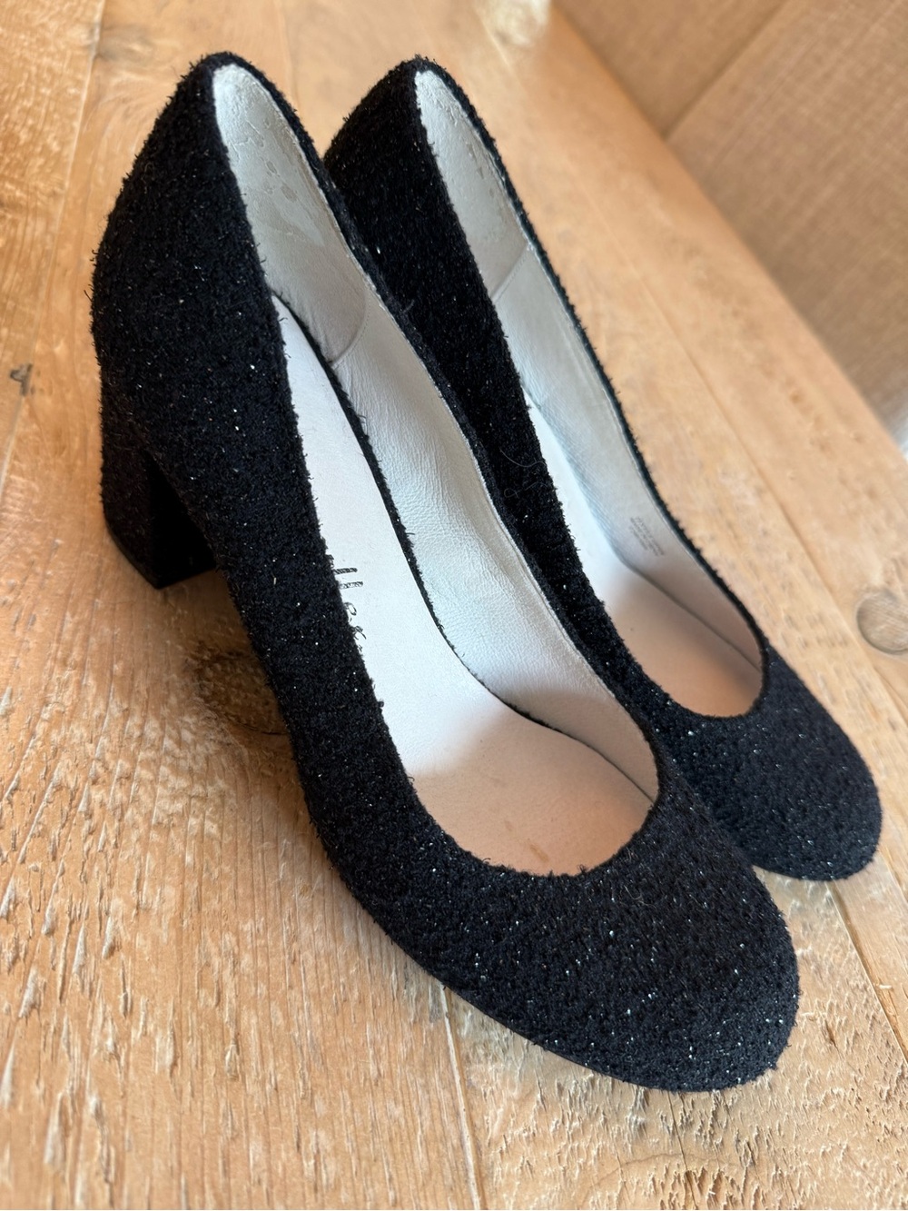 Bettye Muller Textured Shimmer Black Mid-Heel Women's Pumps